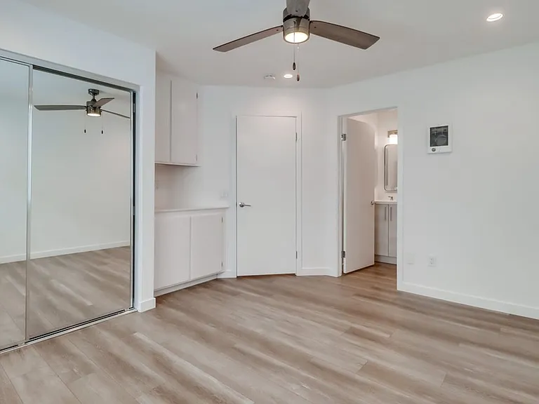 Beautifully Renovated Property perfectly situated between North Park and Normal Heights! — Photo 14