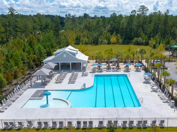 212 W Bradford Pointe Dr, Summerville, SC 29486
