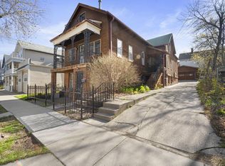 1806 N Arlington Pl, Milwaukee, WI 53202