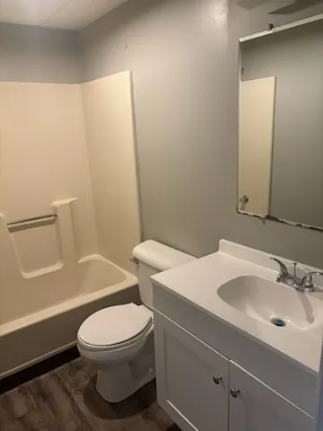 486 Britton Ave #3 — Photo 7