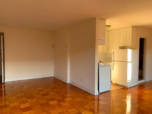 Rented by Corcoran | media 2