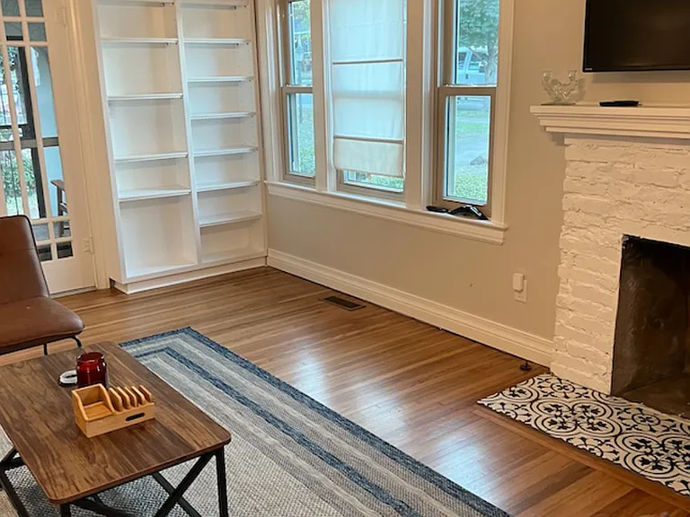 Bright and sunny living room