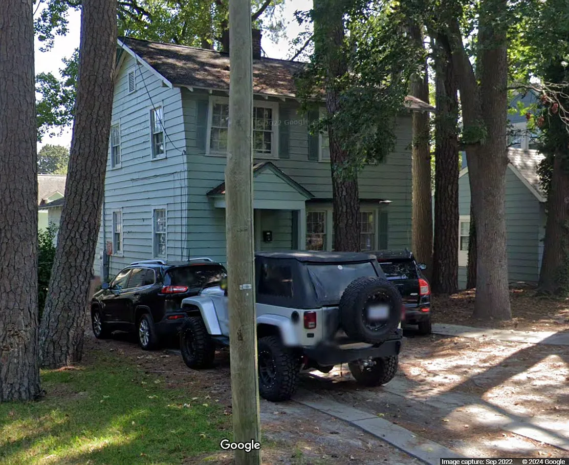4 bed, 2424 sqft, $3,500 — Photo 3