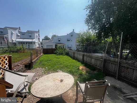 3rd image of 607 N 2nd St