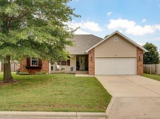 540 N Butternut Ave, Republic, MO 65738