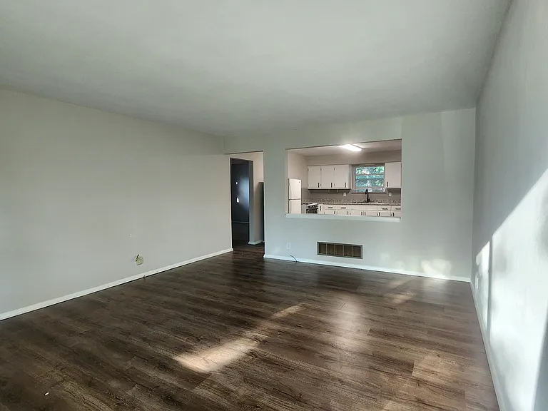 922 S 74th St #920 — Photo 7