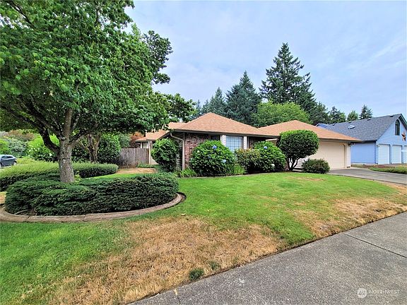 2nd image of 3704 NE 159th Avenue