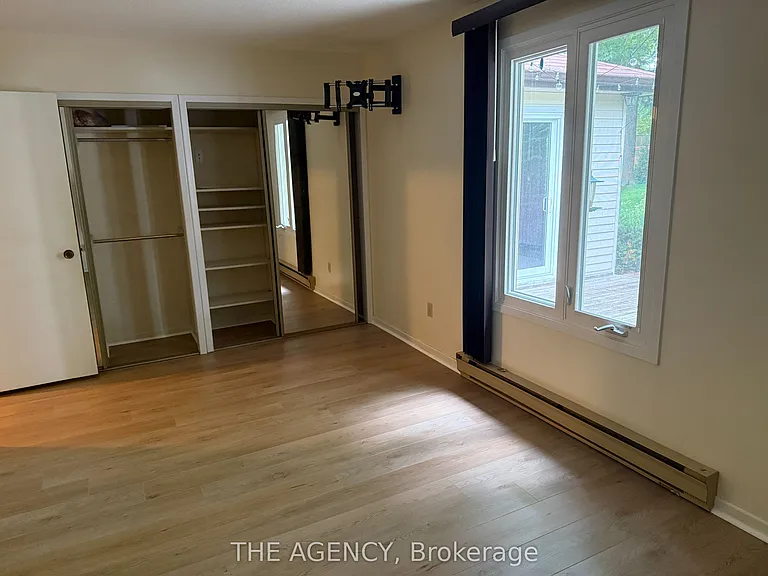 323 Waratah Ave — Photo 27