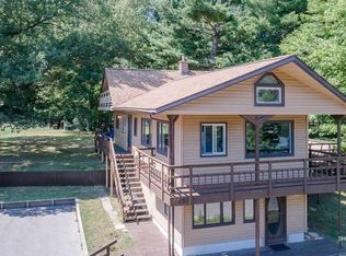 106 Chester St, Pentwater, MI 49449