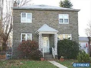 6516 N American St, Philadelphia, PA 19126