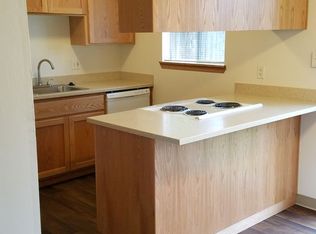 18850 SW Farmington Rd APT 10, Beaverton, OR 97007