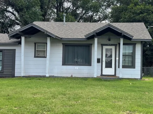 1513 W 2nd St, Elk City, OK 73644