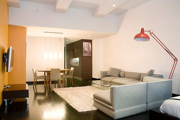 Rented by Real Easy LLC | media 99