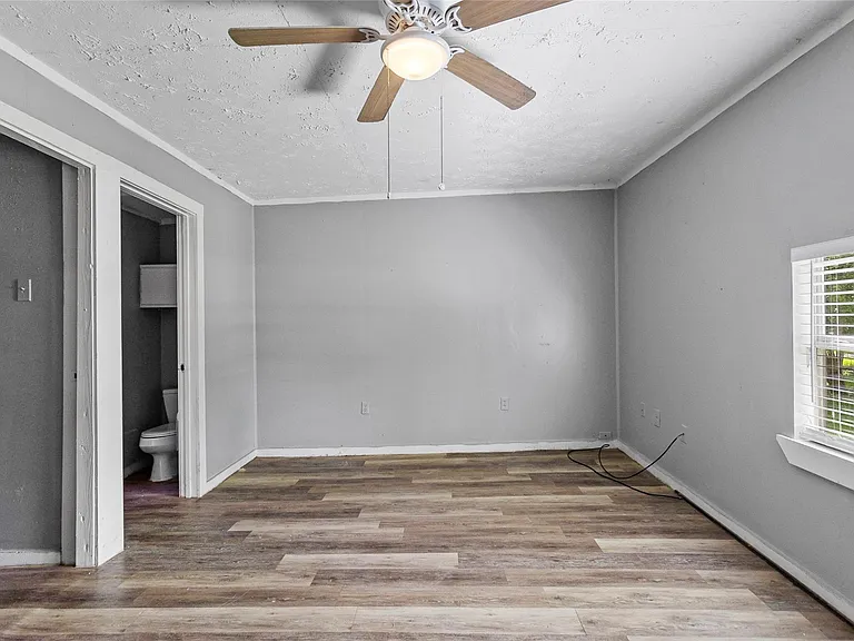 8 Jackson Rd — Photo 11