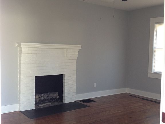 3rd image of 3307 Shaw Dr