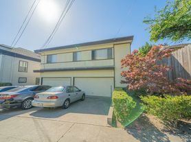 1449 East 33rd St, 4