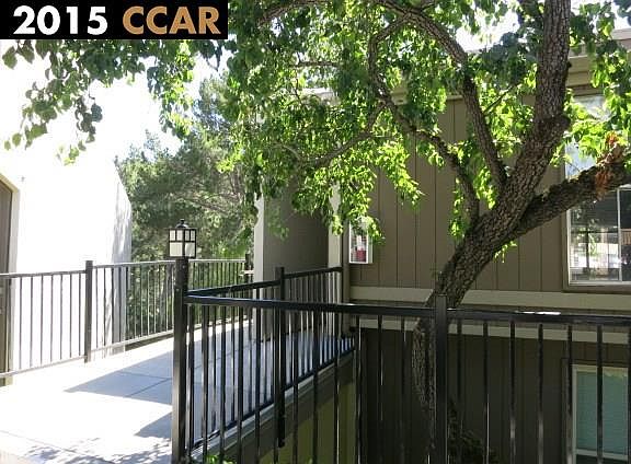 2nd image of 2067 Ascot Dr Unit 241