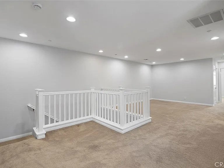 3661 Hawks Dr — Photo 16