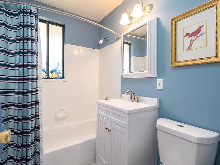 Hathaway Farms Townhomes at Northampton — Photo 25
