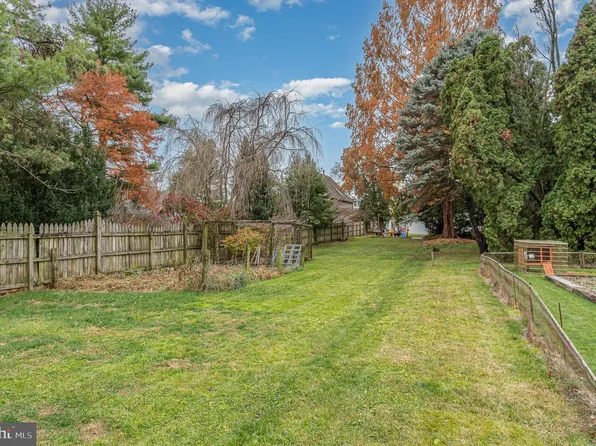 59 S Hazel St, Manheim, PA 17545