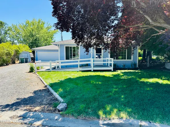 418 N 29th Pl, Yakima, WA 98902
