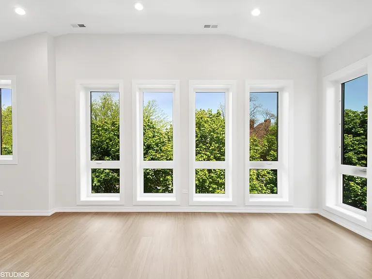 2707 W Washington Blvd #2 — Photo 2