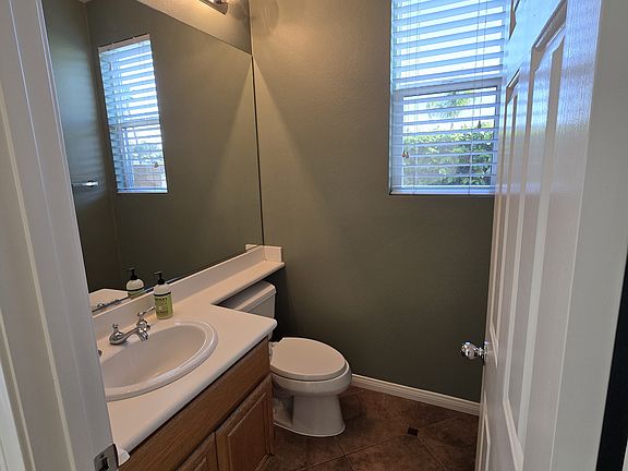 5th image of 17129 Grove Dr
