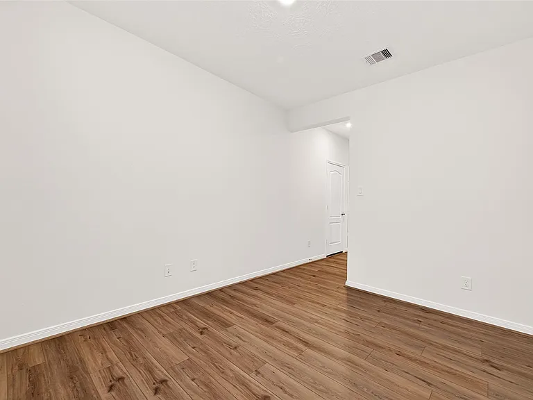 12602 Blue Jay Cove Ln — Photo 41