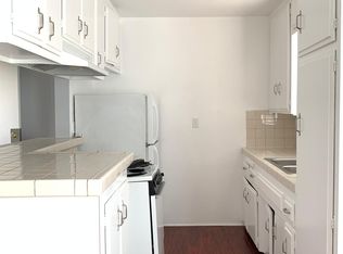 15 54th Pl #21, Long Beach, CA 90803