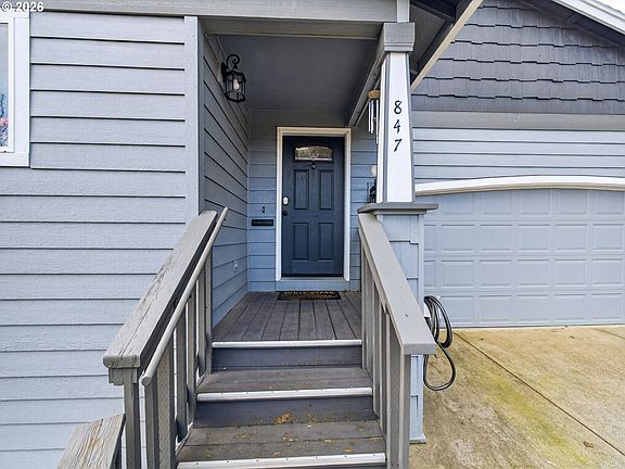 5th image of 847 N Duniway Rd