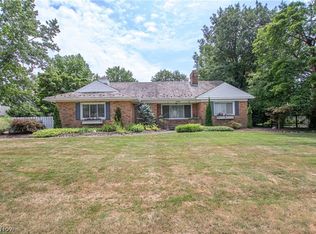 23750 Hazelmere Rd, Shaker Heights, OH 44122