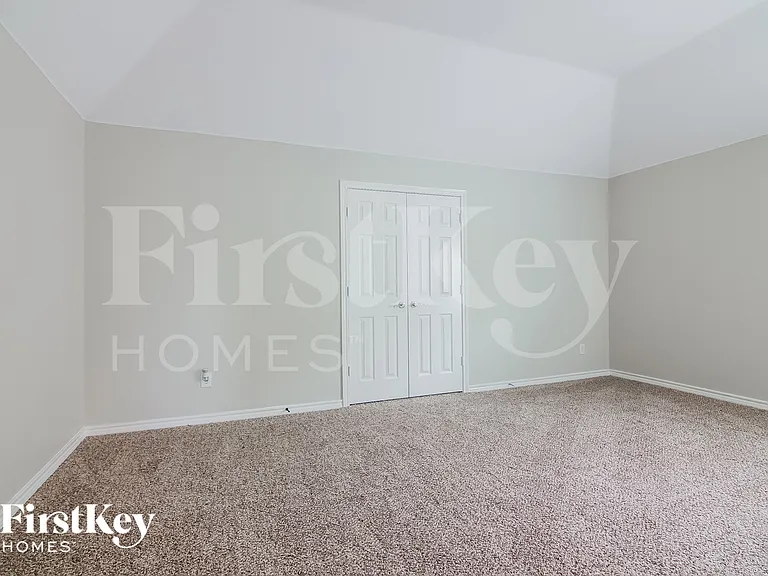 611 Dover Heights Trl — Photo 12