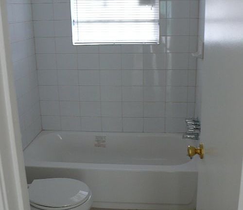 4th image of 2412 Southmore Blvd APT 02