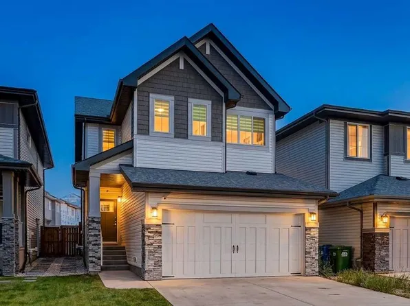 312 S Heartland Way, Cochrane, AB T4C 3B7