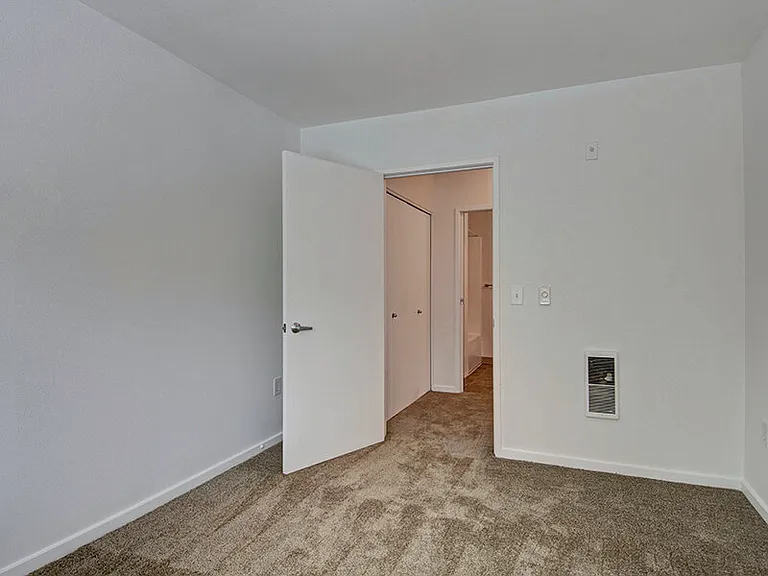 The Commons — Photo 11