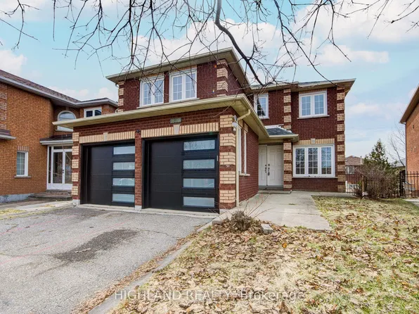 4802 Wild Rose St, Mississauga, ON L5M 5M7