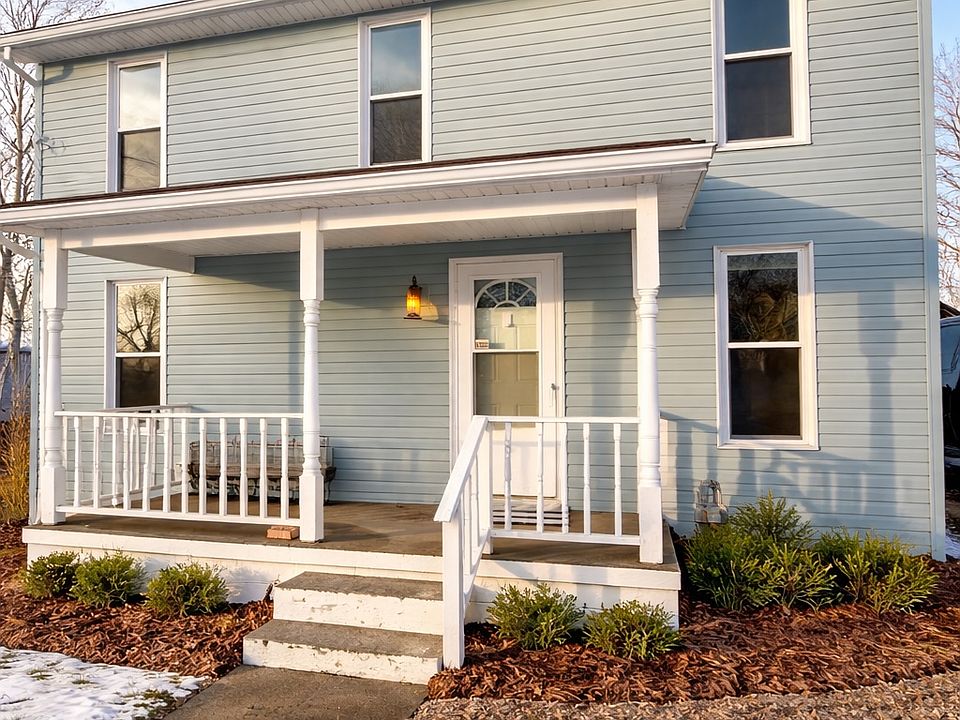 1st image of 515 Maple St #1