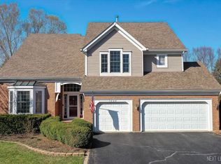 1228 Summerwood, Dundee, IL 60118