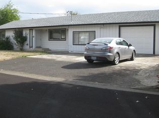 132 Mountain View Ave, Myrtle Creek, OR 97457