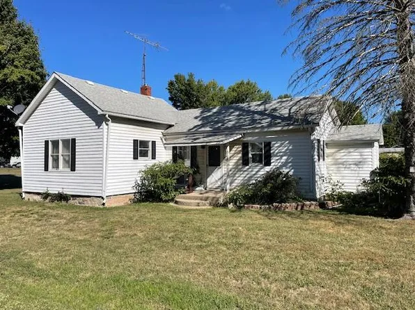 1004 E Copeland Rd, Montgomery, MI 49255