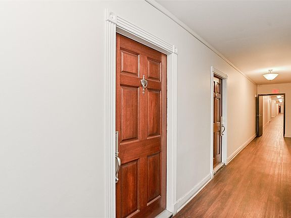 2nd image of 4515 Briar Hollow Pl APT 112