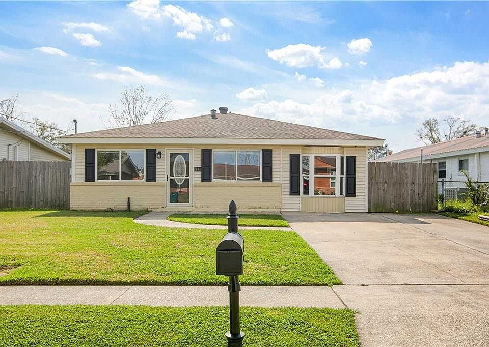 1st image of 44 Bluebell Ln