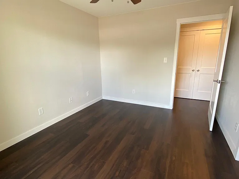 1202 Thorpe Ln #709 — Photo 9