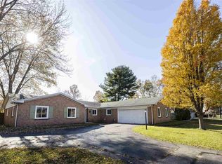 19370 Orchard Heights Dr, South Bend, IN 46614