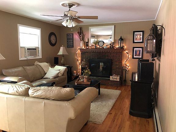4th image of 30 Hearthside Dr