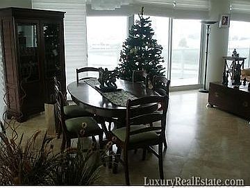 2nd image of 16400 Collins Ave APT 541