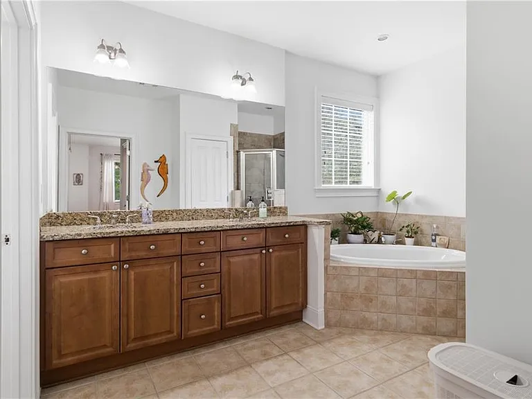 1231 Ashford Creek Park NE — Photo 26