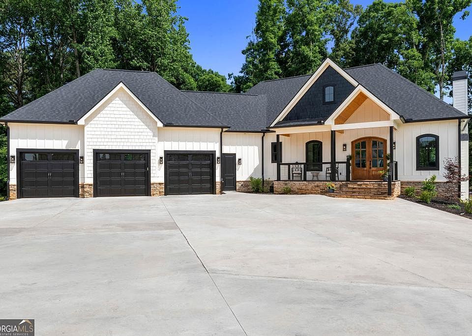 1st image of 183 Lake Pointe Rd