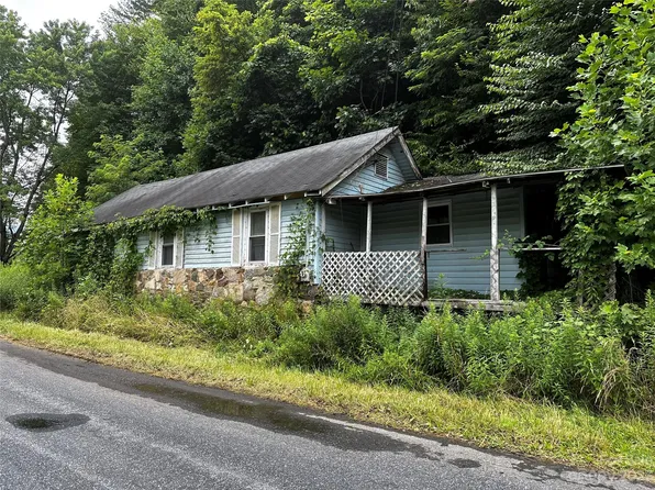 57 Greasy Creek Rd, Bakersville, NC 28705