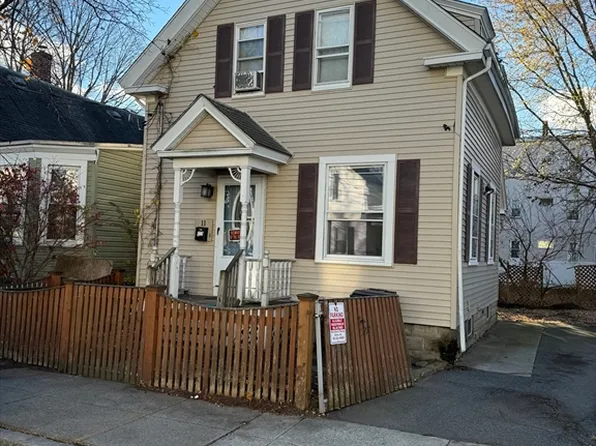 11 Porter St, Haverhill, MA 01832